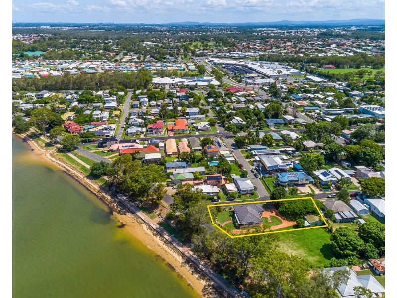 47 Esplanade, Deception Bay QLD 4508