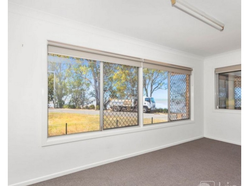 47 Esplanade, Deception Bay QLD 4508