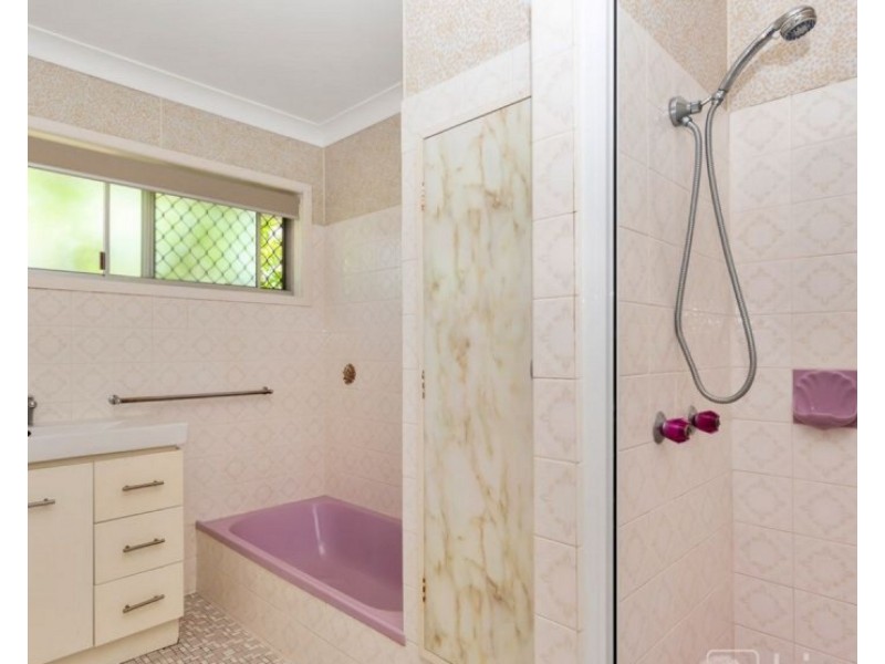 47 Esplanade, Deception Bay QLD 4508