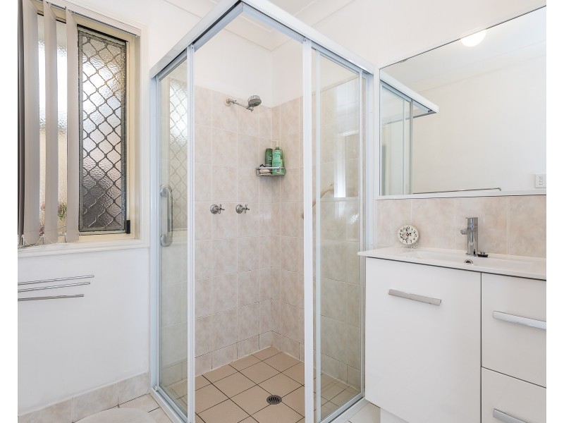 29/2 WATTLE RD, Rothwell QLD 4022