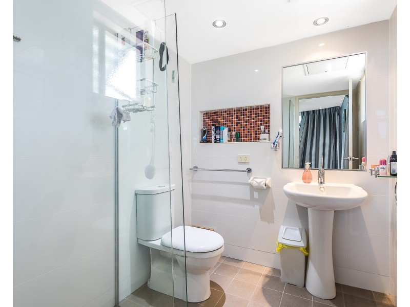 10/2 Louis Street, Redcliffe QLD 4020