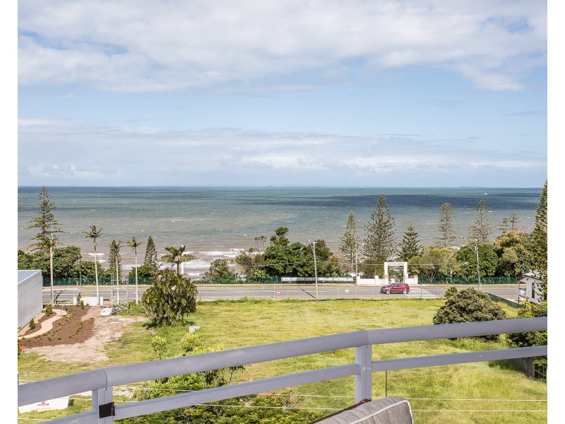 10/2 Louis Street, Redcliffe QLD 4020