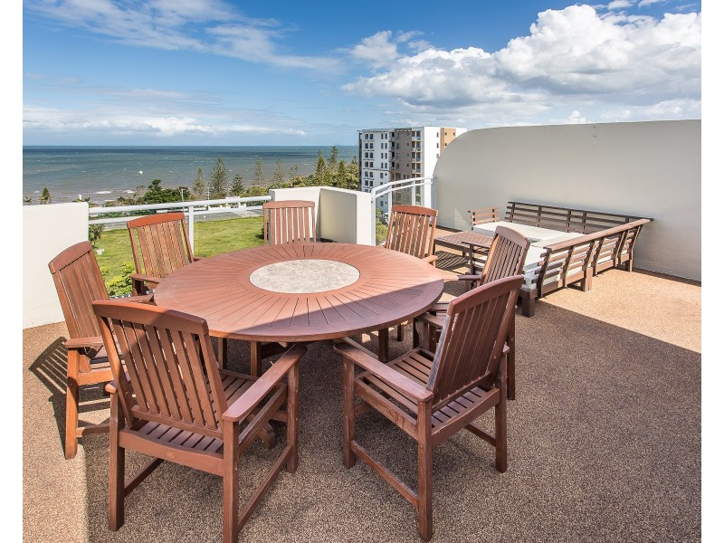 10/2 Louis Street, Redcliffe QLD 4020
