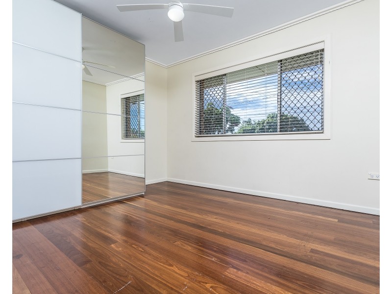 27 Hibiscus Avenue, Redcliffe QLD 4020