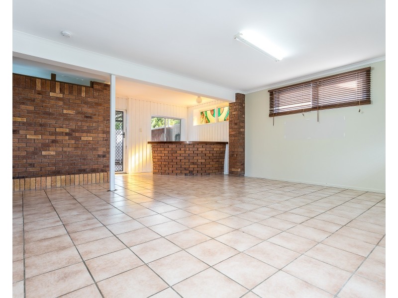 27 Hibiscus Avenue, Redcliffe QLD 4020