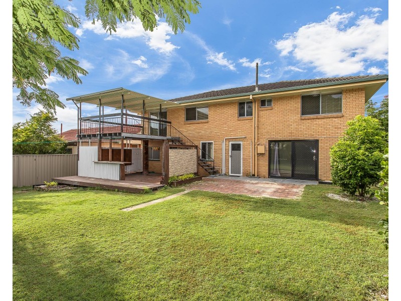 27 Hibiscus Avenue, Redcliffe QLD 4020