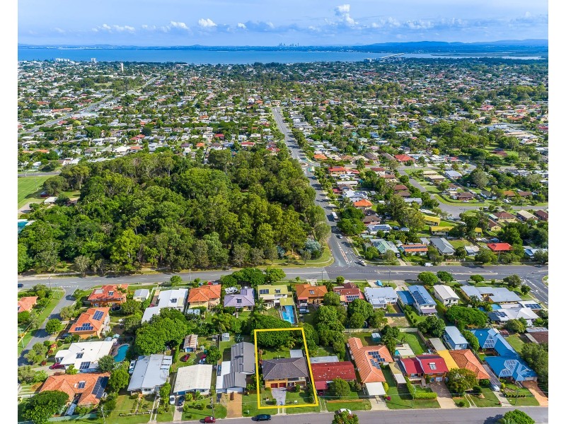 27 Hibiscus Avenue, Redcliffe QLD 4020