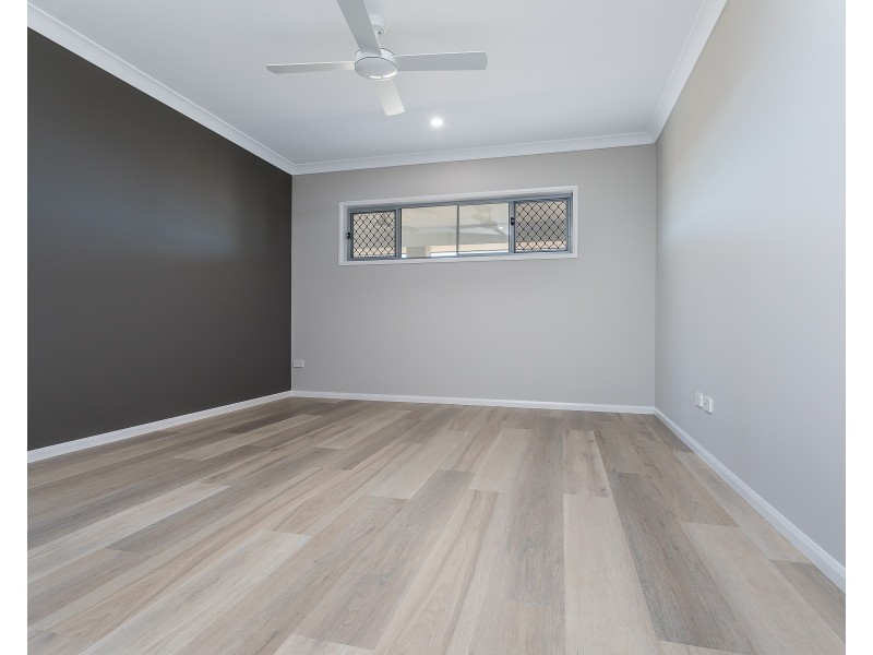 8 Whitsunday Street, Newport QLD 4020