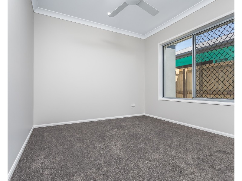 8 Whitsunday Street, Newport QLD 4020