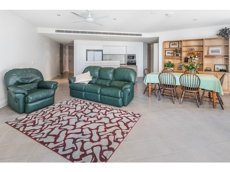 709/99 Marine Parade, Redcliffe QLD 4020