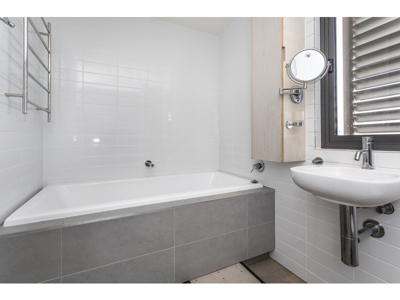 709/99 Marine Parade, Redcliffe QLD 4020