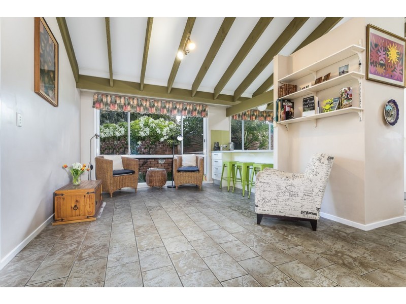 70 Southern Cross Drive, Newport QLD 4020