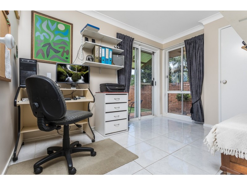 70 Southern Cross Drive, Newport QLD 4020