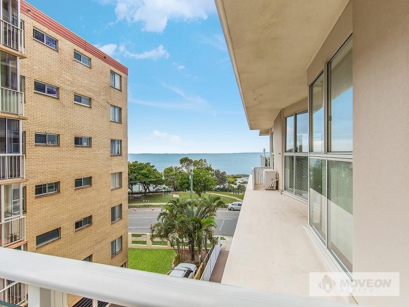 303/87 MARINE PDE, Redcliffe QLD 4020
