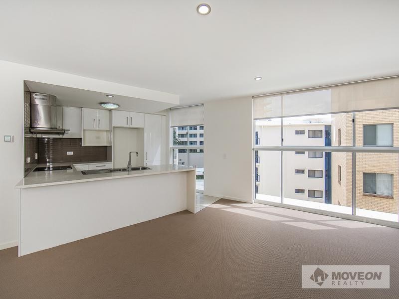 303/87 MARINE PDE, Redcliffe QLD 4020
