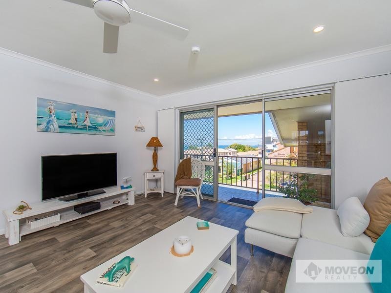 6/8 ELLEN ST, Woody Point QLD 4019