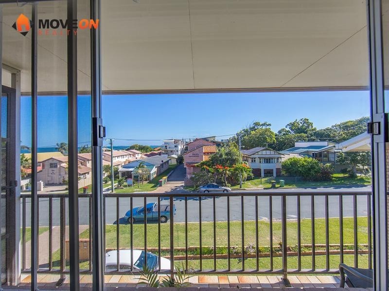 6/8 ELLEN ST, Woody Point QLD 4019