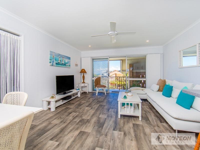 6/8 ELLEN ST, Woody Point QLD 4019