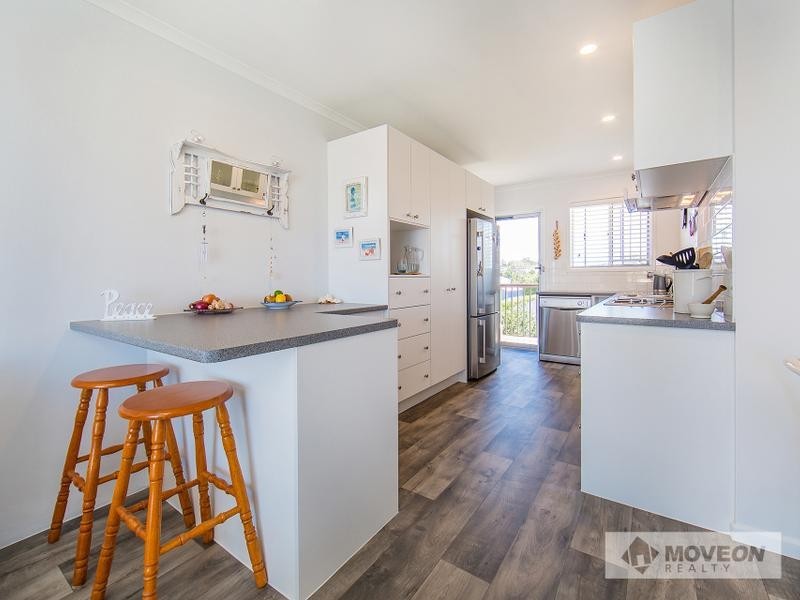 6/8 ELLEN ST, Woody Point QLD 4019