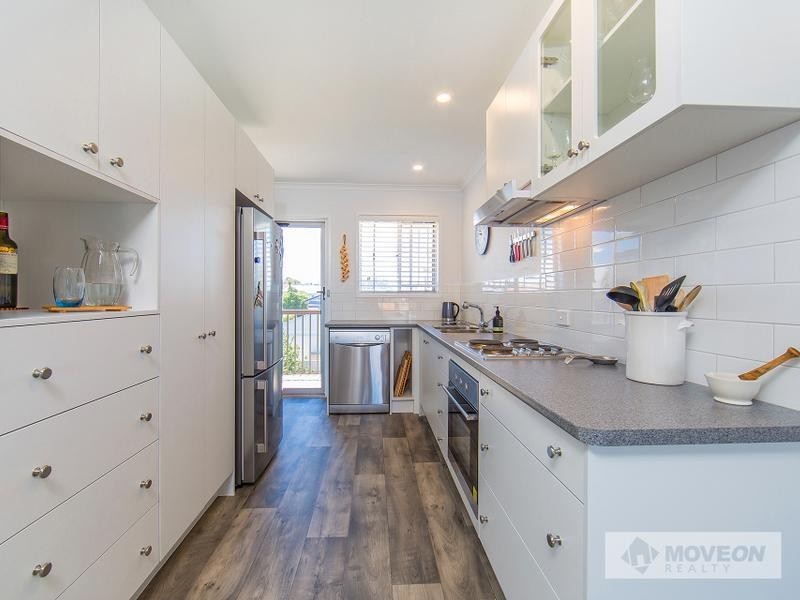 6/8 ELLEN ST, Woody Point QLD 4019