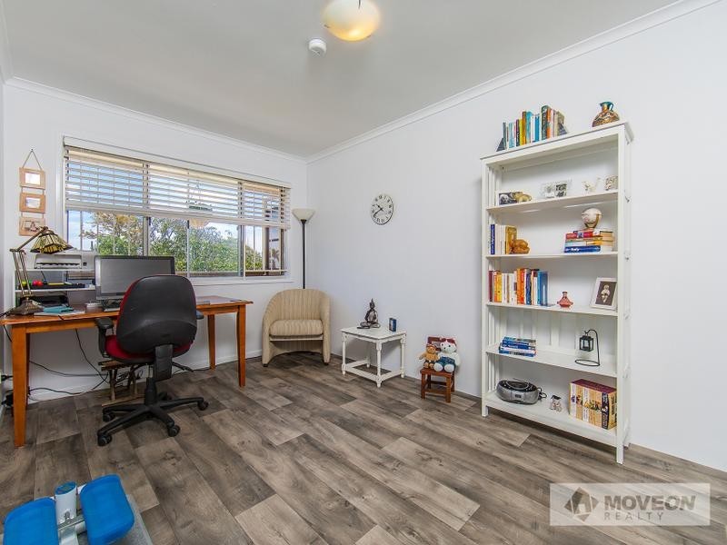 6/8 ELLEN ST, Woody Point QLD 4019