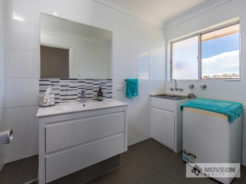 6/8 ELLEN ST, Woody Point QLD 4019