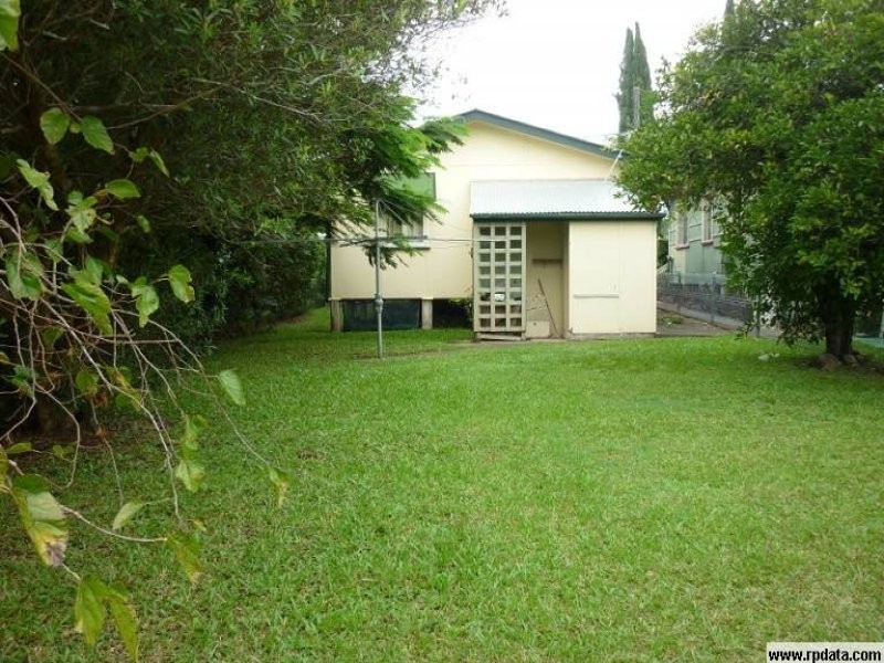 111 Dover Road, Redcliffe QLD 4020