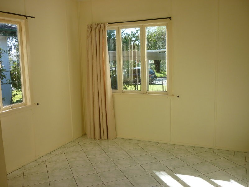 111 Dover Road, Redcliffe QLD 4020