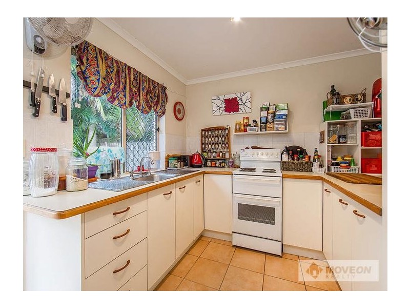 4/7 BAILEY ST, Woody Point QLD 4019