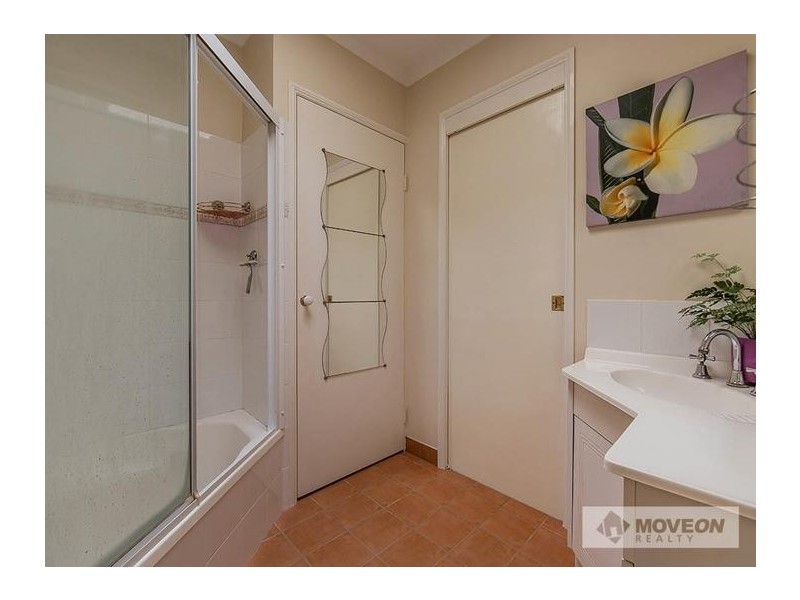 4/7 BAILEY ST, Woody Point QLD 4019
