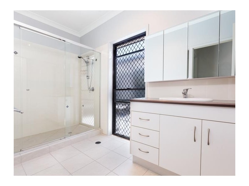 45 COLLINS STREET, Woody Point QLD 4019