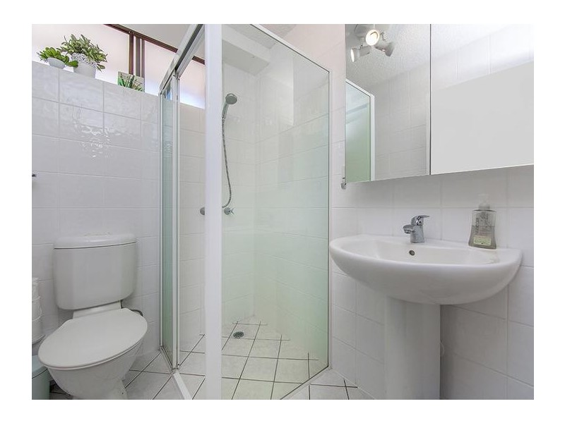 6/51 MARINE PDE, Redcliffe QLD 4020