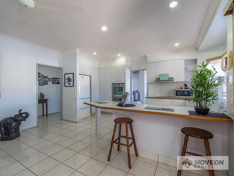 18 AUSTRALIA COURT, Newport QLD 4020