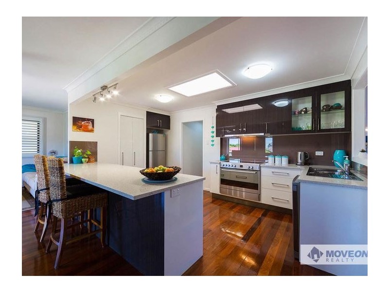 16 PAYNE ST, Clontarf QLD 4019