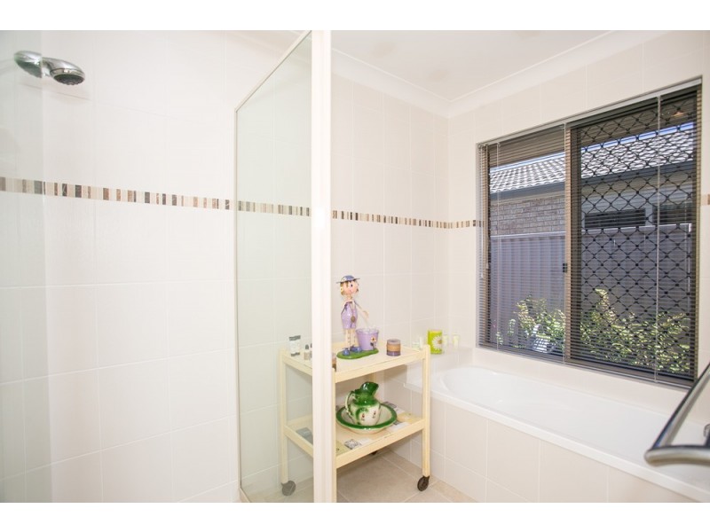 46 Tranquility Drive, Rothwell QLD 4022