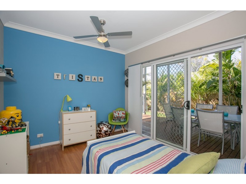 10 Alexander Street, Scarborough QLD 4020