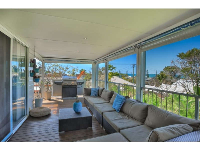 10 Alexander Street, Scarborough QLD 4020