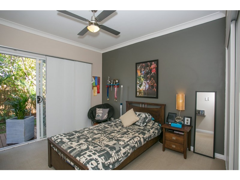 10 Alexander Street, Scarborough QLD 4020