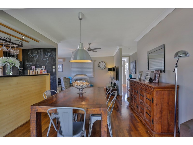 10 Alexander Street, Scarborough QLD 4020