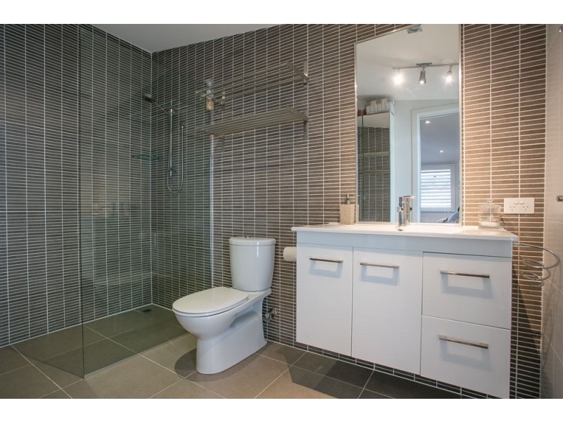 94 Kate Street, Woody Point QLD 4019