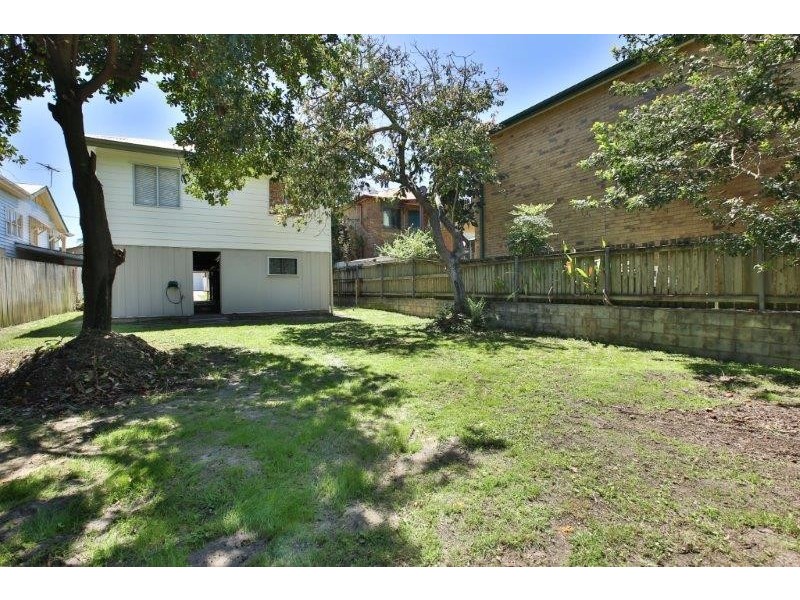7 Hardiman Street, Woody Point QLD 4019