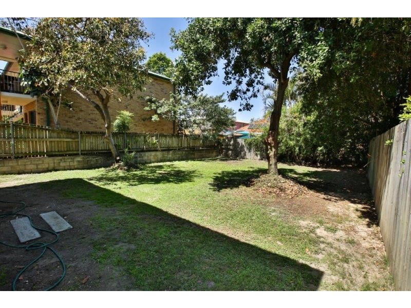 7 Hardiman Street, Woody Point QLD 4019