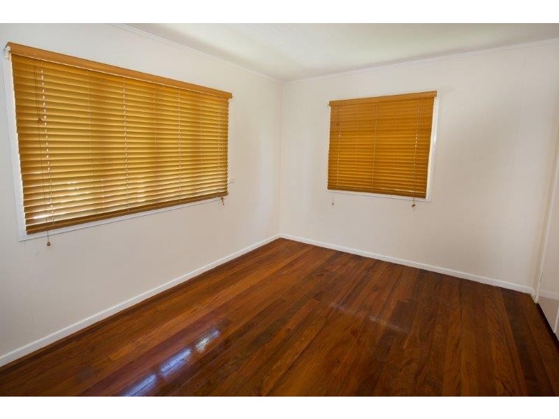 7 Hardiman Street, Woody Point QLD 4019