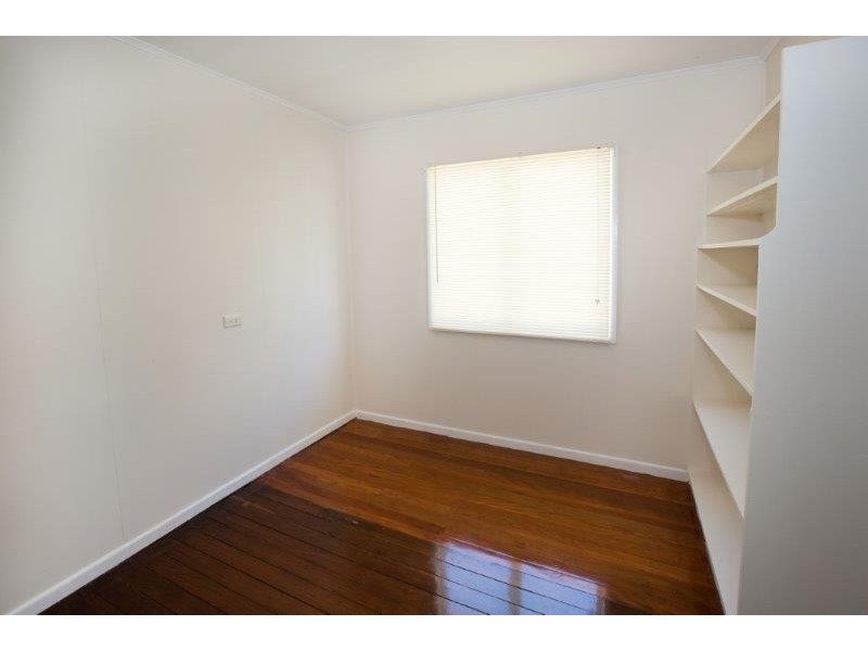 7 Hardiman Street, Woody Point QLD 4019