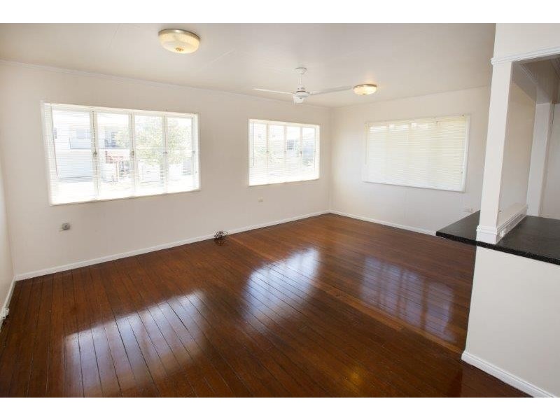 7 Hardiman Street, Woody Point QLD 4019