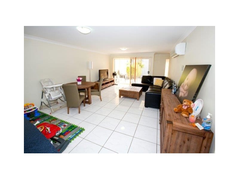 1/13 Dysart Street, Rothwell QLD 4022