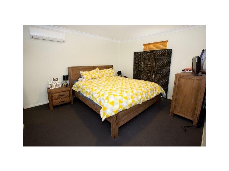 1/13 Dysart Street, Rothwell QLD 4022