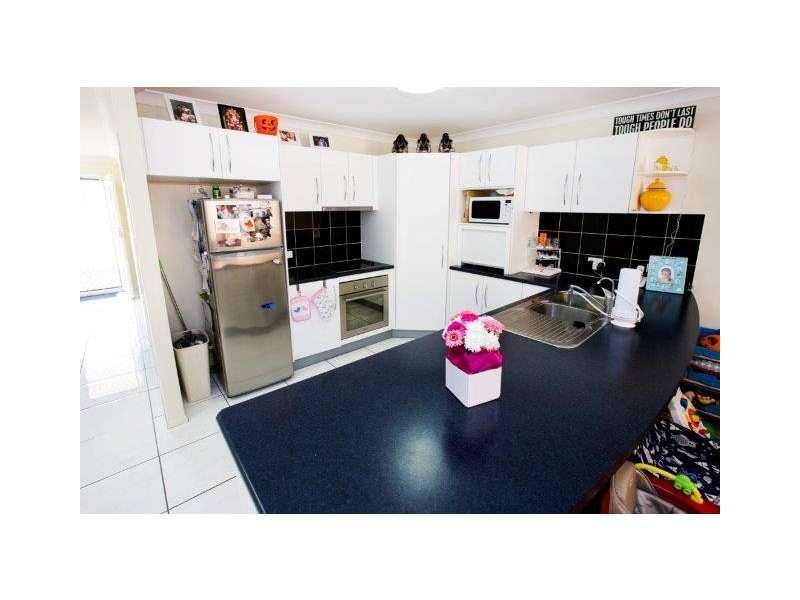 1/13 Dysart Street, Rothwell QLD 4022