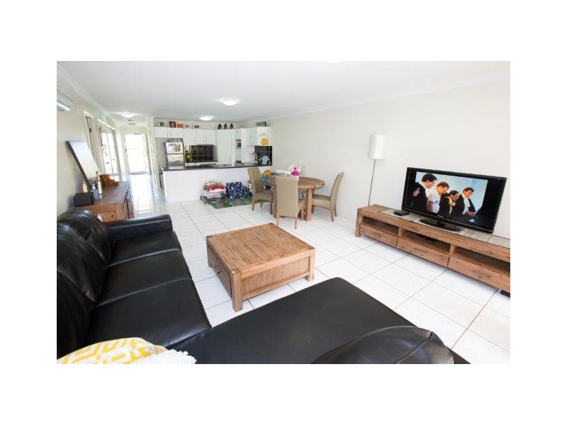 1/13 Dysart Street, Rothwell QLD 4022