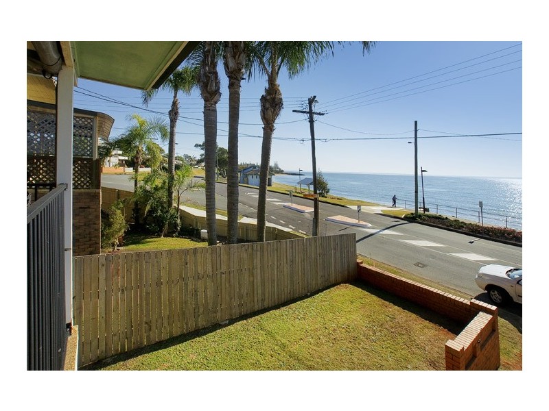 67 Flinders Parade, Scarborough QLD 4020